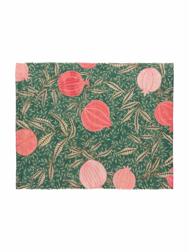 Paoletti Set of 4 Green Pomegranate Christmas Table Placemats & Large Table Runner - Image 6 of 7