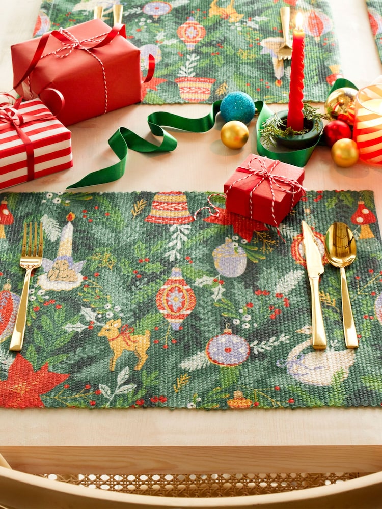 furn. Set of 4 Deck The Halls Table Placemats - Image 2 of 5