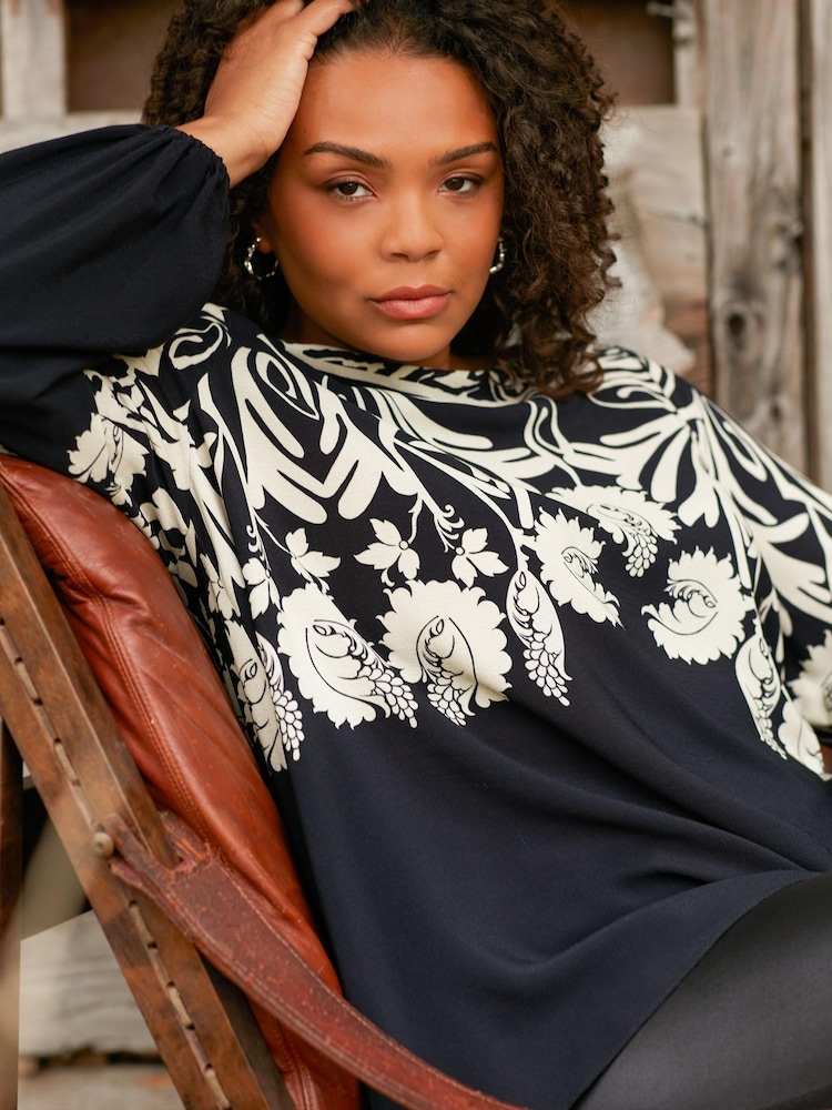 Live Unlimited Border Print Relaxed Blouse - Bild 1 von 5