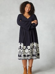 Live Unlimited Black Relaxed Curve Border Print Dress - Image 3 of 7