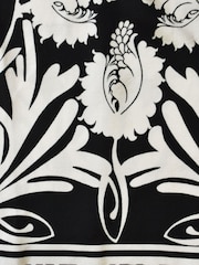 Live Unlimited Black Relaxed Curve Border Print Dress - Image 7 of 7