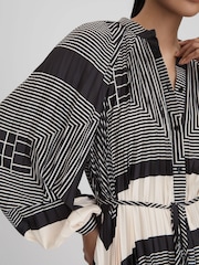 Reiss Black/White Bay Printed Pleated Mini Dress - Image 4 of 6