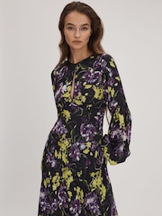 Florere Printed Blouson Sleeve Midi Dress - Image 3 of 7