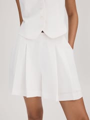 Pantalones cortos plisados de tiro alto de Florere - Imagen 4 de 6