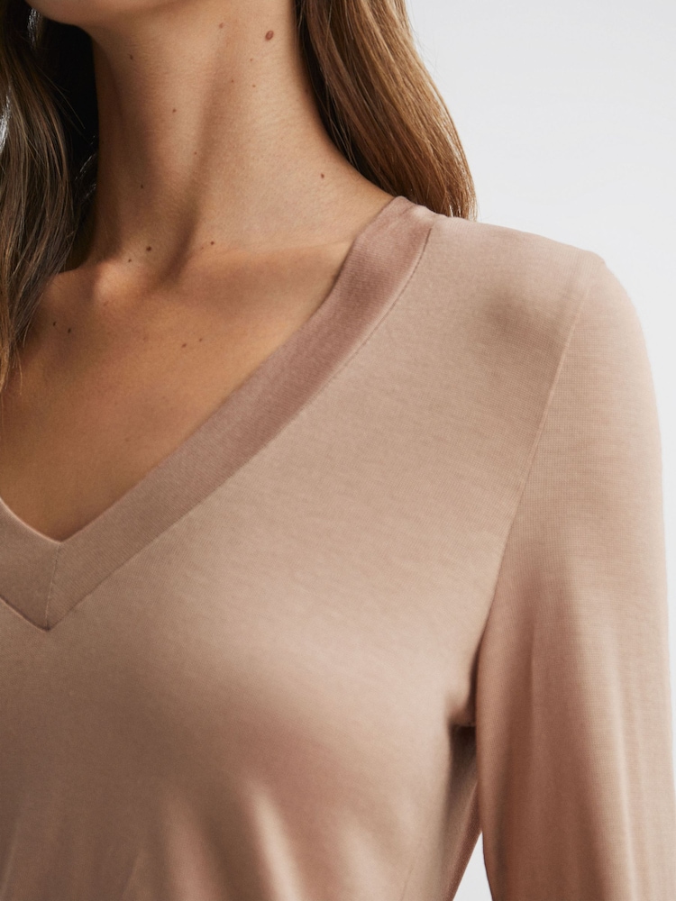 Reiss Camel Brady Jersey V-Neck Top - Image 4 of 6