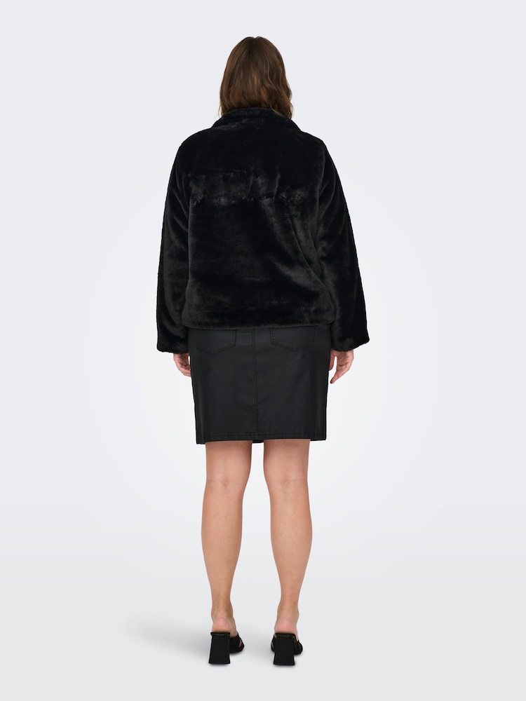 ONLY Curve Black Faux Fur Short Jacket - Image 2 of 6