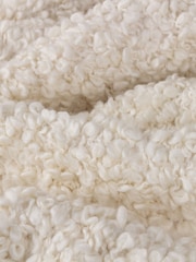Yard Ecru Beige Ulsmere Boucle Fringed Throw - Image 5 of 6