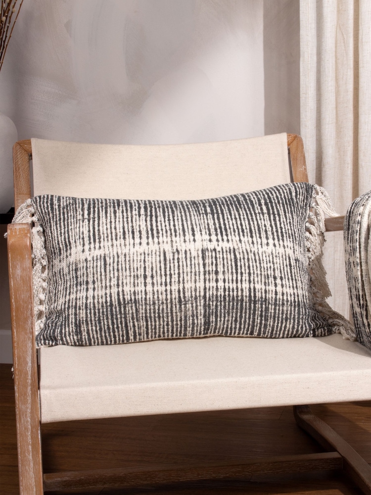 Yard Sono Ink Abstract Fringed Feather Filled Cushion - Изображение 1 из 7