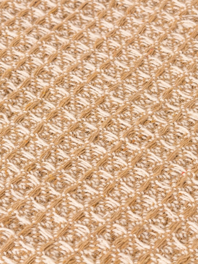 Yard Honey Lorne Waffle Fringed 100% Cotton Throw - Image 2 of 4