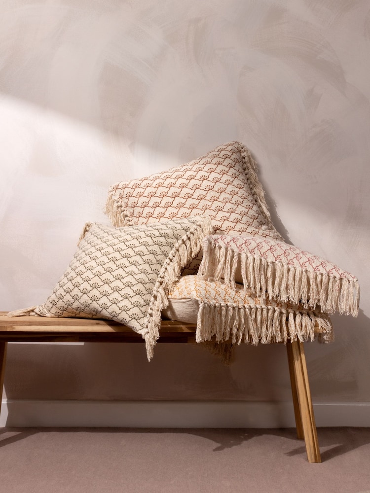 Yard Saku Blossom Fringed Polyester Filled 100% Cotton Cushion - Изображение 2 из 7