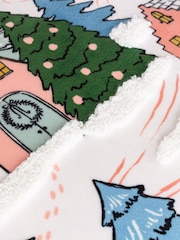 Furn Snowy Village Tree Boucle Polyester Filled Christmas Cushion - Imagem 6 de 6