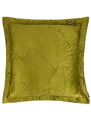 Paoletti Palmeria Quilted Velvet Polyester Filled Cushion - Imagem 2 de 5