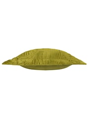 Paoletti Palmeria Quilted Velvet Polyester Filled Cushion - Imagem 4 de 5