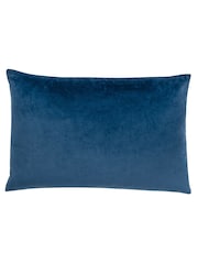 Paoletti 40 x 60cm Lexington Diamond Velvet Jacquard Polyester Filled Cushion - صورة 2 من 5