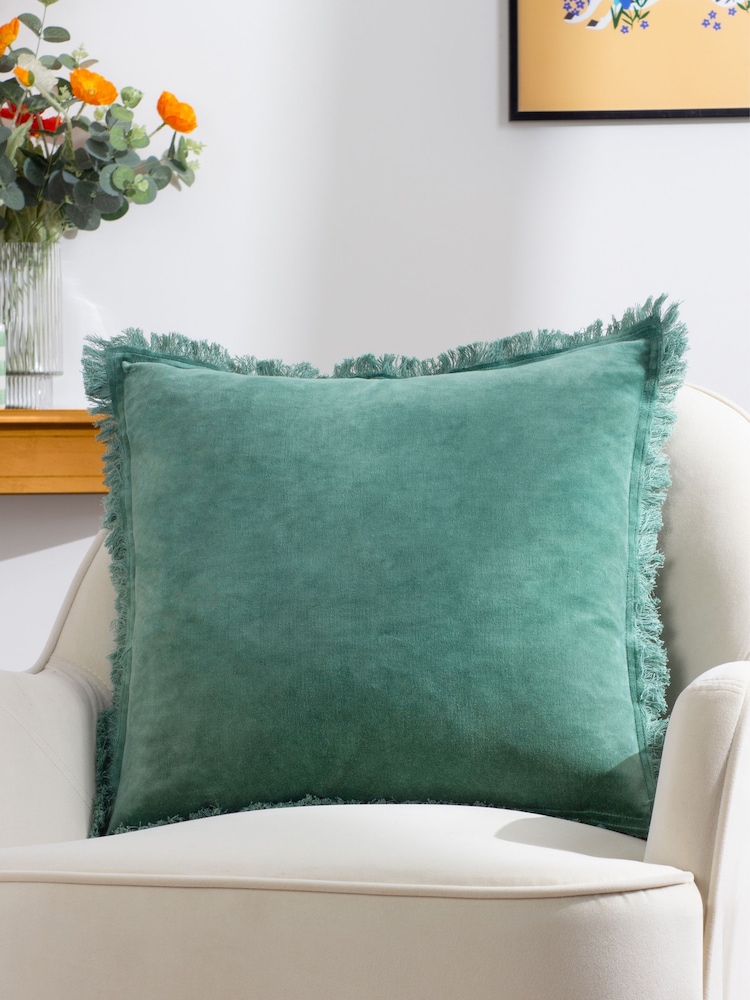 Furn 45 x 45cm Gracie 100% Cotton Velvet Fringed Polyester Filled Cushion - Изображение 1 из 5