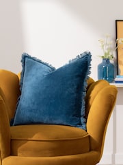 Furn 45 x 45cm Gracie 100% Cotton Velvet Fringed Feather Filled Cushion - Изображение 1 из 5