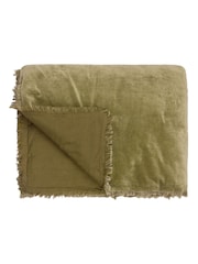 Yard Moss Green Jaye Velvet Fringed Filled 100% Cotton Bedspread - Image 2 of 6