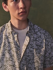 Barbour® Green Jackstone Leaf Print Short Sleeve 100% Cotton Shirt - Image 3 of 9