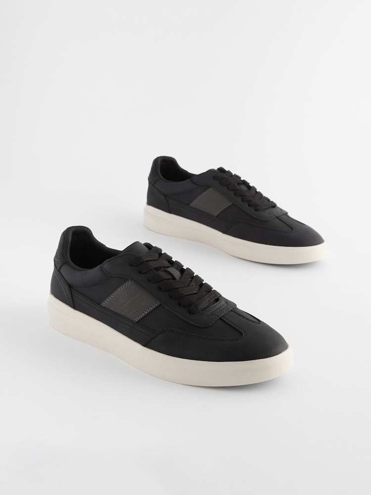 Schwarz - Elegante Turnschuhe - Bild 2 von 7 Schwarz - Elegante Turnschuhe - Bild 2 von 7