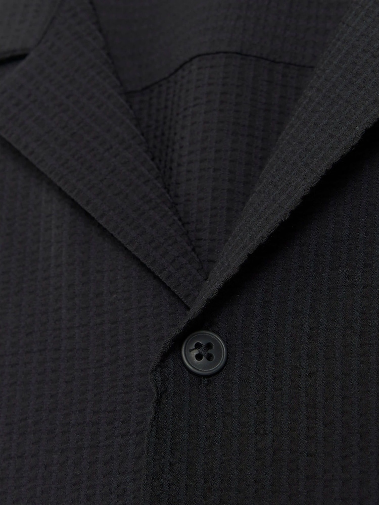 River Island Black 100% Cotton Short Sleeve Seersucker Revere Shirt - Image 4 of 4