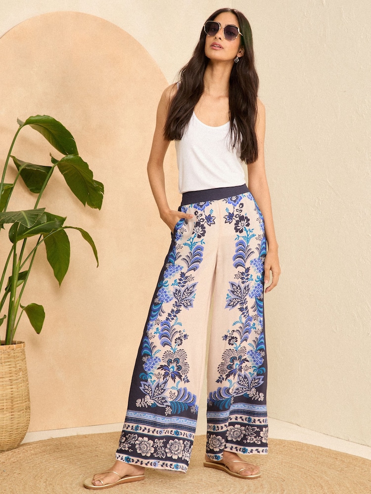 V&A | Love & Roses Blue Placement Print Wide Leg Trousers - Image 4 of 4