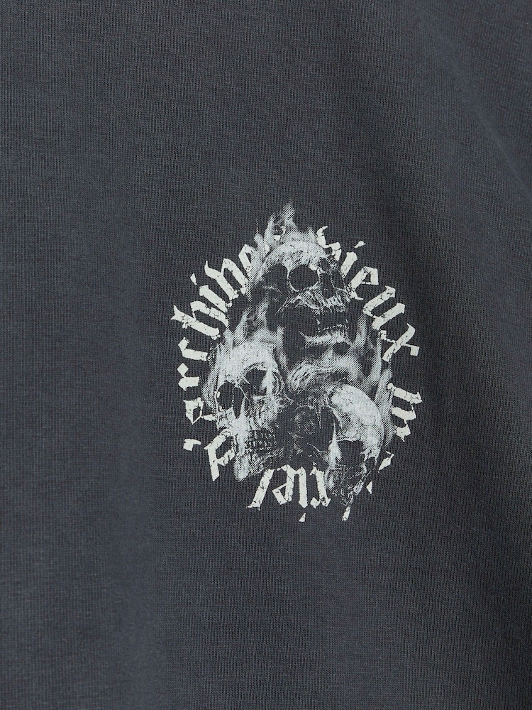 River Island Black 100% Cotton OS Gothic Washed Skull T-Shirt - Image 6 of 6