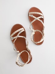 Knochen - Flache Ledersandalen mit Nieten - Bild 3 von 5