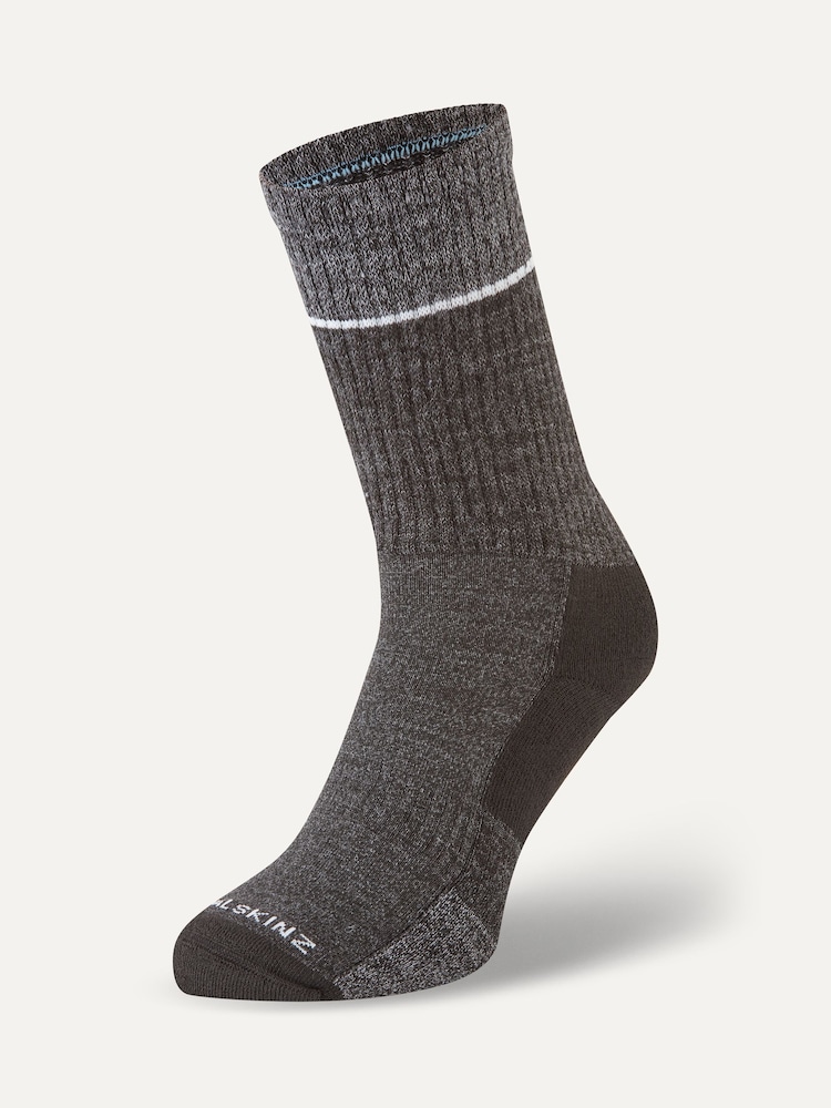 Sealskinz Thurton Non-Waterproof Quickdry Mid Length Socks - Image 1 of 2
