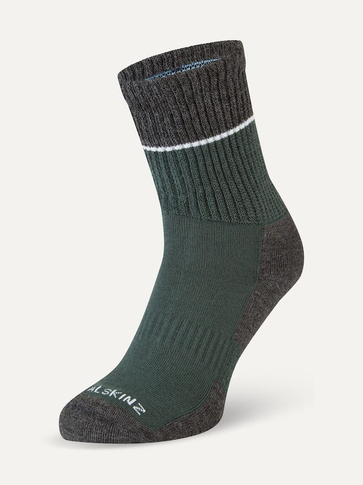 Sealskinz Thurton Non-Waterproof Quickdry Mid Length Socks - Image 1 of 2