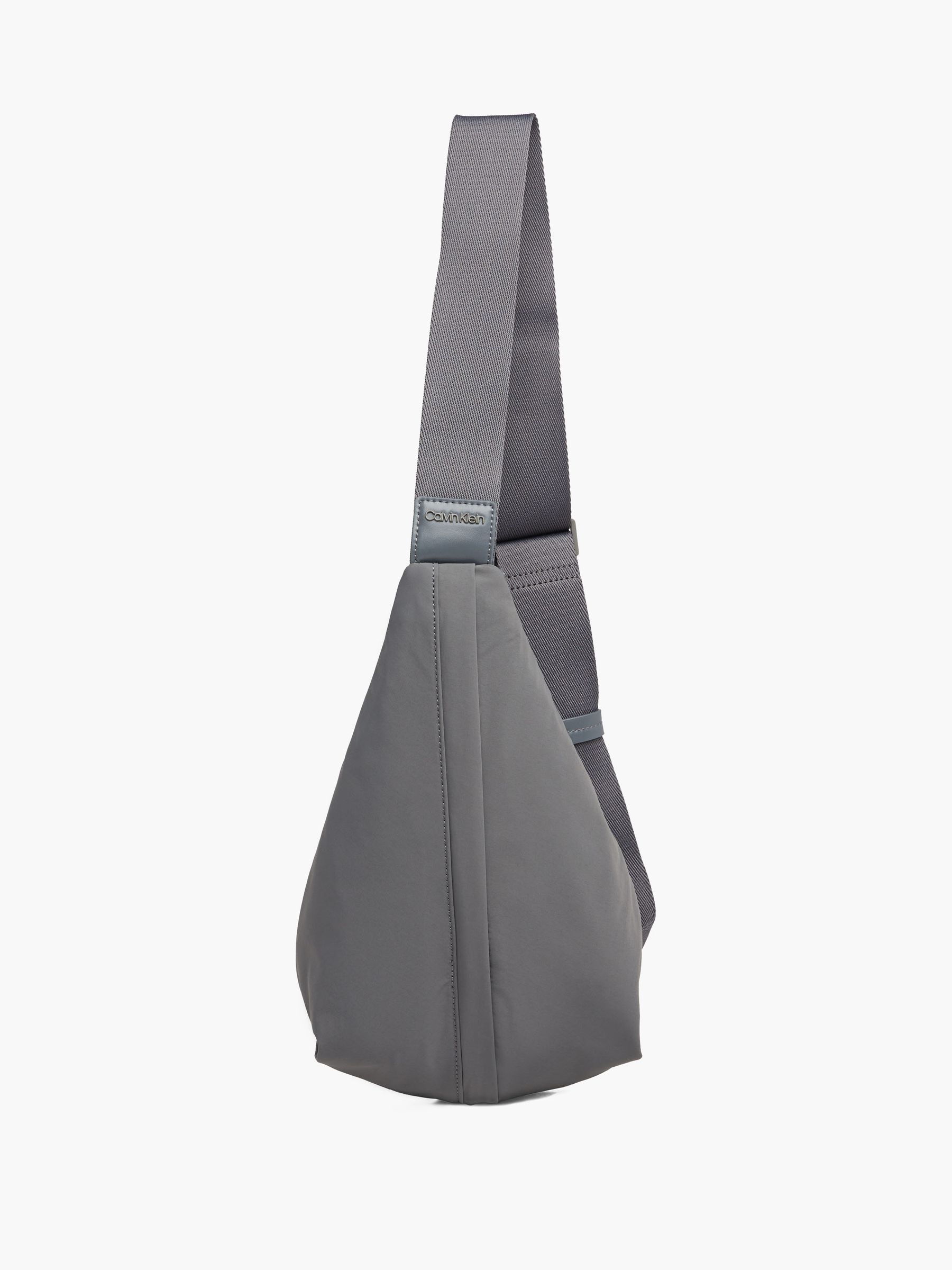 Calvin klien sling bag deals