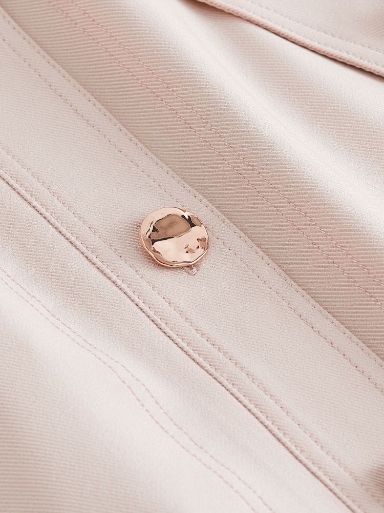 Neutrale Farbe - Zweckmäßiges Midikleid - Bild 6 von 6