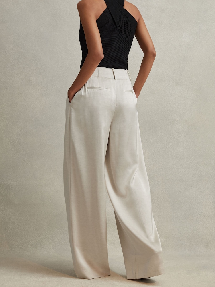 Reiss Champagne Isla Petite Satin Wide Leg Trousers - Image 1 of 6