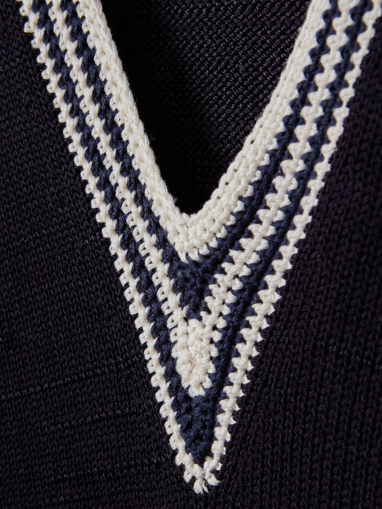 Reiss Navy/White Tammy Crochet V-Neck Jumper - Image 6 of 6