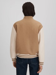 Cazadora bomber de mezcla de lana premium Vienna de Reiss - Imagen 5 de 7