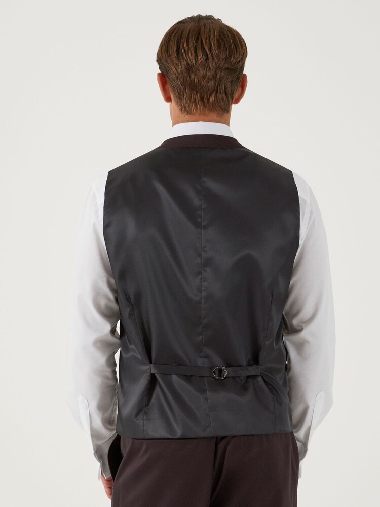 Skopes Red Tailored Fit Maxwell Suit: Waistcoat - Image 2 of 4