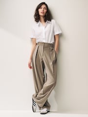 White Short Sleeve Collared Shirt - Image 2 of 5