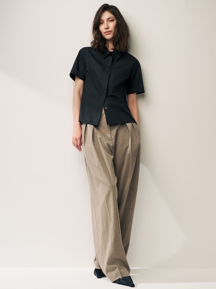 Black Short Sleeve Collared Shirt - Image 2 of 5