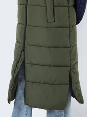 NOISY MAY Green Maxi Length Padded Quilted Collarless Gilet - Image 3 of 4