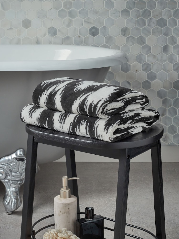 Grey Geo Chevron 100% Cotton Towel - Image 2 of 3