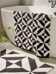 Black Geo Monochrome Egyptian Cotton Towel - Image 2 of 3