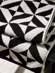 Black Geo Monochrome Egyptian Cotton Towel - Image 3 of 3