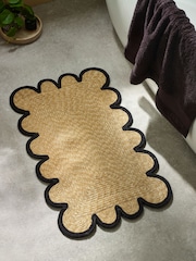 Natural Scallop Border Bath Mat - Image 2 of 4