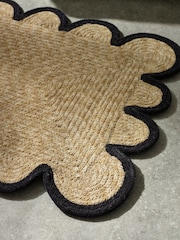 Natural Scallop Border Bath Mat - Image 3 of 4