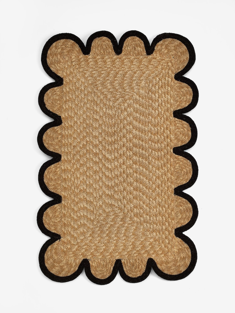 Natural Scallop Border Bath Mat - Image 4 of 4