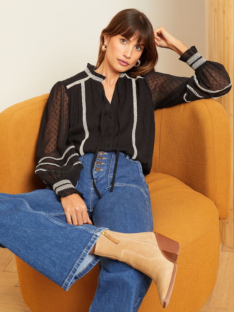 Love & Roses Black V Neck Shirred Cuff Blouse - Image 2 of 4