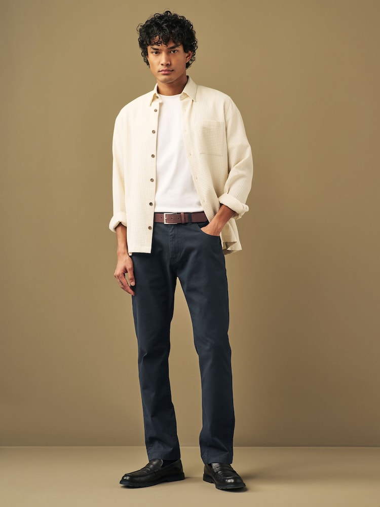 Темно-синий - Брюки-чиносы Slim Fit Smart с принтом и поясом - Изображение 2 из 12 Темно-синий - Брюки-чиносы Slim Fit Smart с принтом и поясом - Изображение 2 из 12