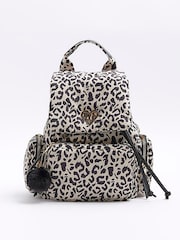 River Island Mädchen Utility-Rucksack aus Nylon mit Leoprint, Beige - Bild 3 von 6