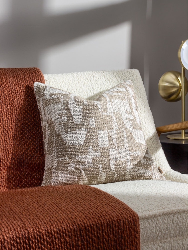 HÖEM Ola Jacquard Polyester Filled 100% Cotton Cushion - Imagen 1 de 7 HÖEM Ola Jacquard Polyester Filled 100% Cotton Cushion - Imagen 1 de 7