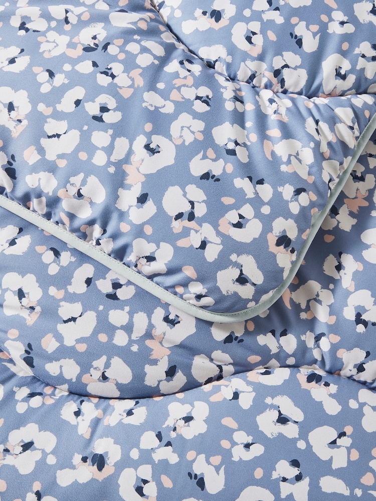 Night Lark Geo Wild Leopard 10.5 Tog Coverless Duvet - Image 2 of 2