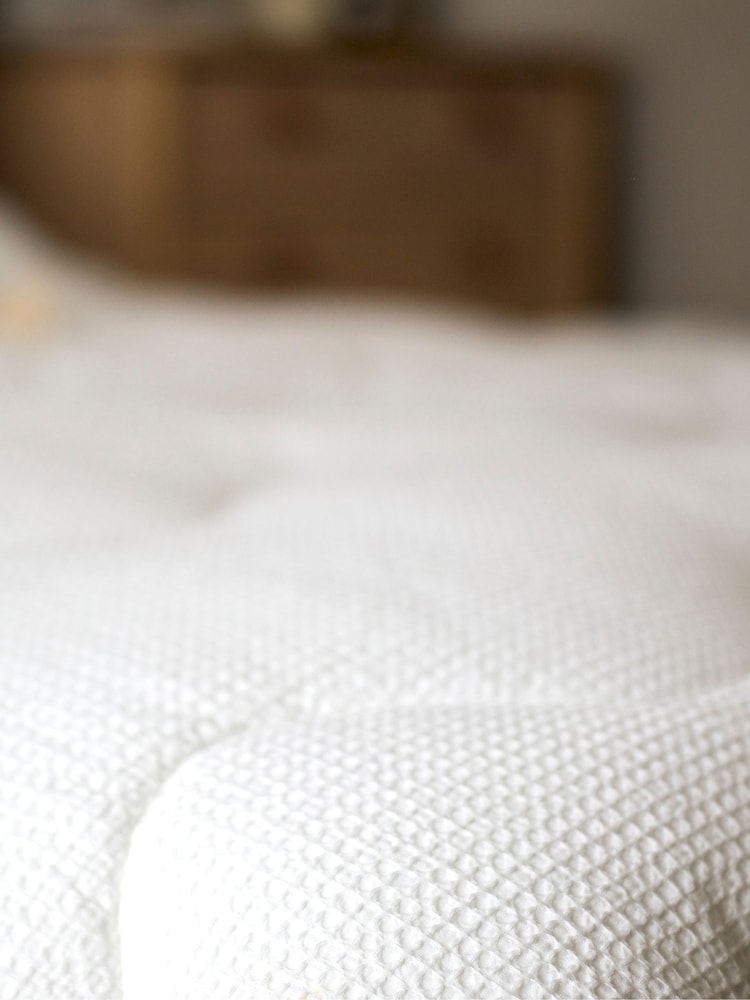 Night Lark Cotton Waffle 4.5 Tog Coverless Duvet - Image 3 of 3